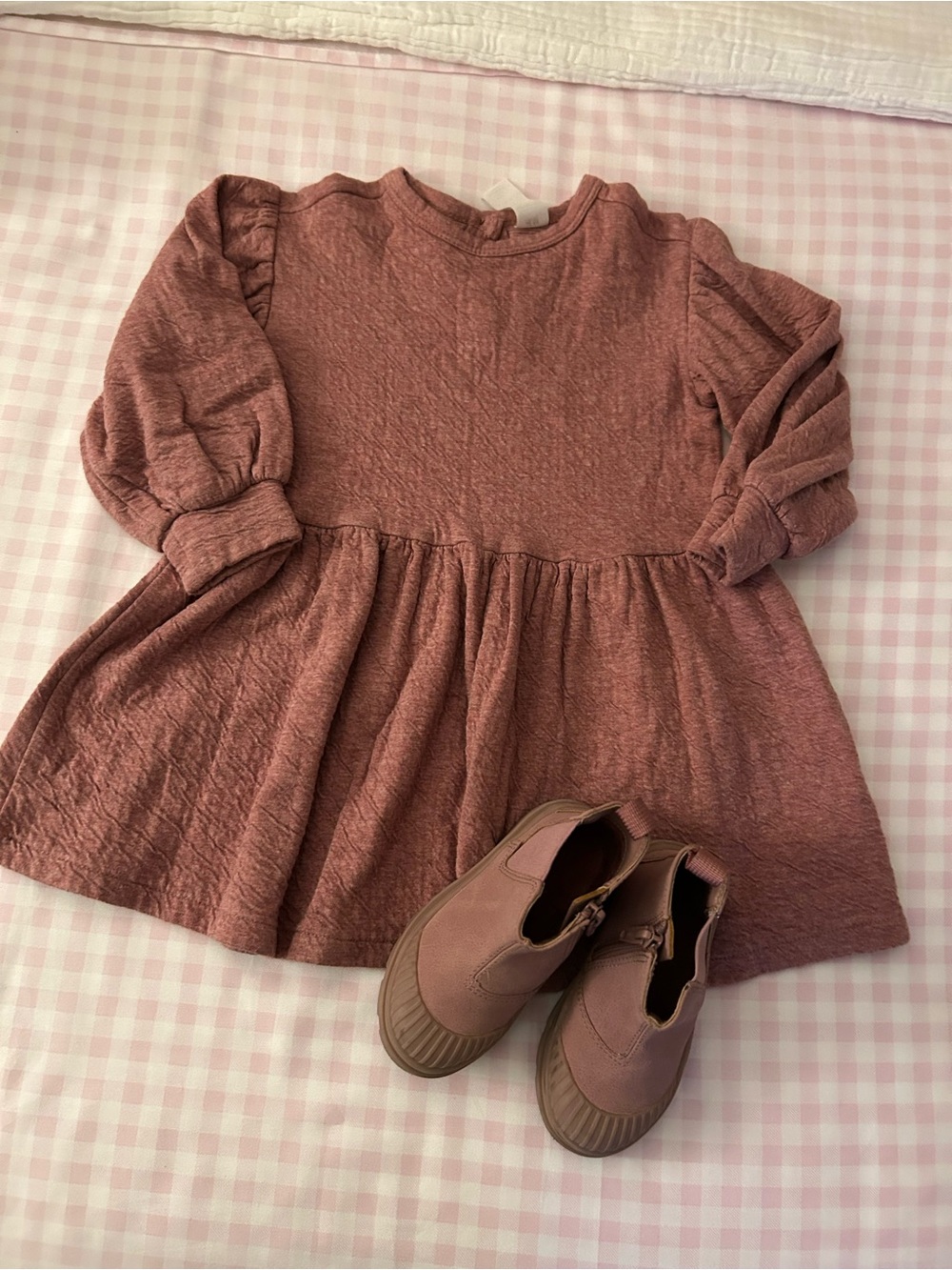 H&M Mauve Pink Long-Sleeve Gathered Knit Dress
